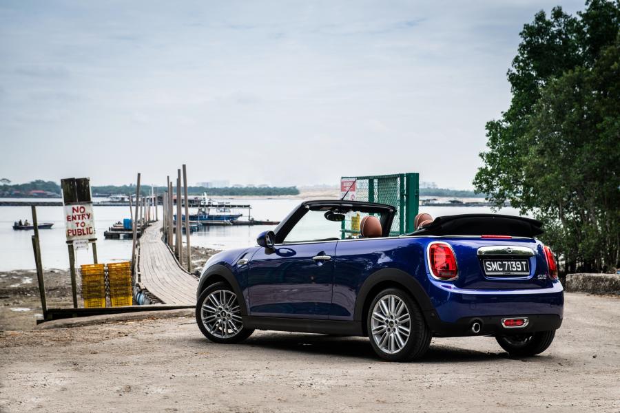  Mini Cooper Cabrio (F57) 2018 года  (SG) (фото 3 из 15)